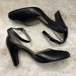 W’s 9.5 Linea Paulo black leather peep toe ankle strap. Only worn a few times!